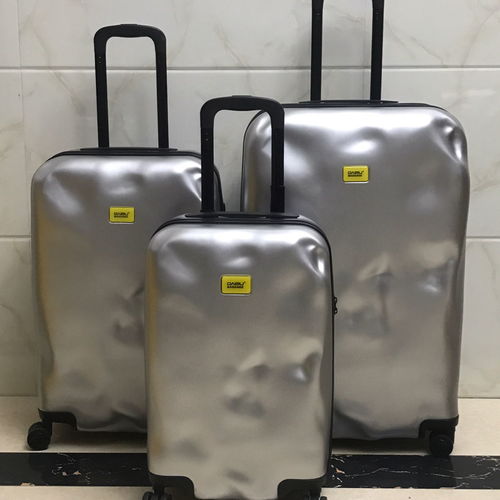 凹凸個(gè)性破損拉桿箱女網(wǎng)紅行李箱萬(wàn)向輪男旅行箱子ins皮箱密碼箱